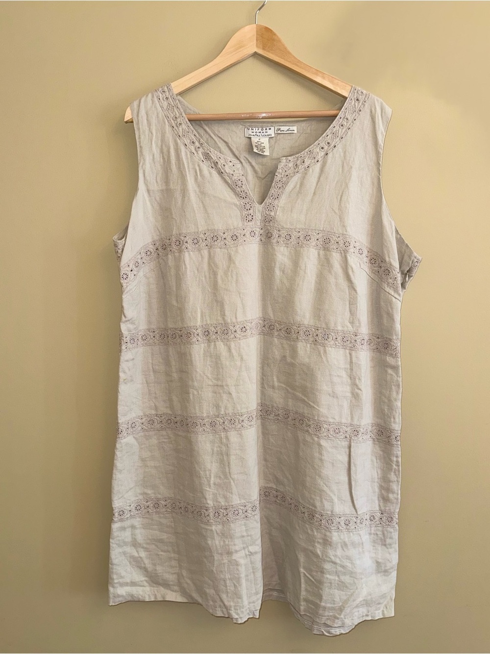 Sleeveless Linen Shift Dress 1X Beige Eyelet Embroidery Vneck Summer Resort Chic